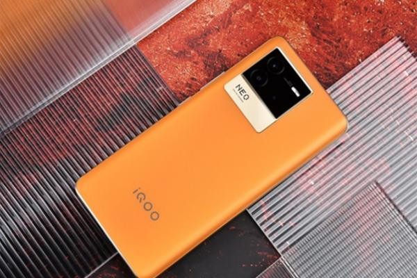 iQOO Neo6 SE�������⣺�ʸд�Ƭ������