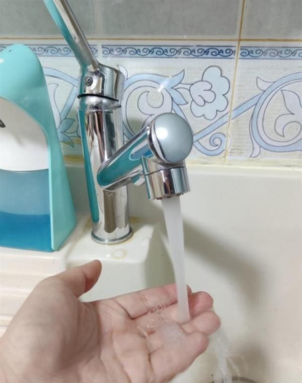 ��ϲ��������ѹ����ˮ��ˮ�����⣺�üҾ�����׸����ˮ