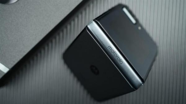 moto razr 2022�۵������⣺�ǳ����õ��ճ�������