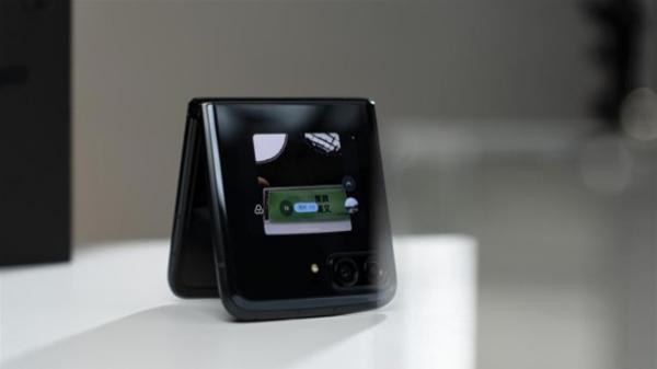 moto razr 2022�۵������⣺�ǳ����õ��ճ�������
