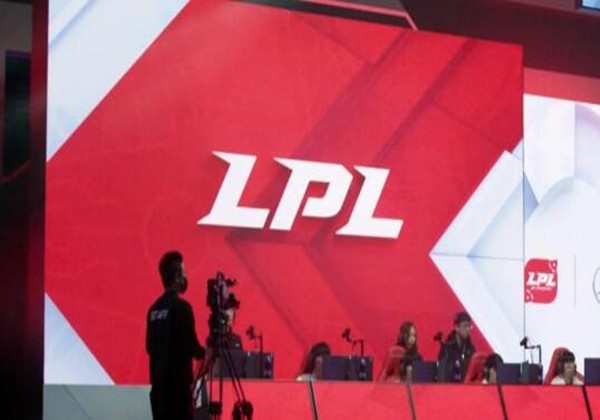 LPL����ñ��ʲô��˼ Ӣ�����˹���ñ��˼����һ��